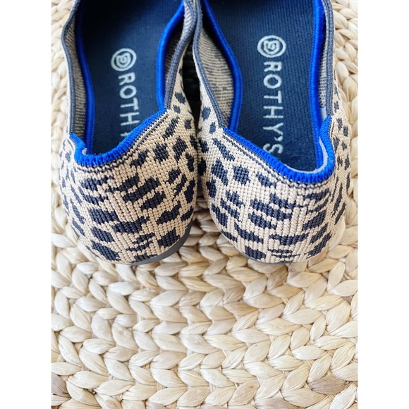 Rothys Leopard Print Points RETIRED 6 - Picture 7 of 8